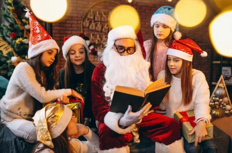 Ahora no te puedes imaginar una Navidad sin villancicos / FREEPIK