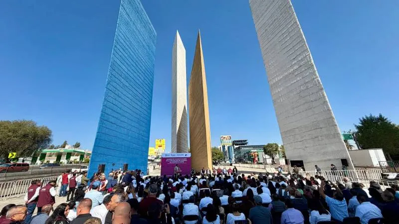 Luego de 25 años de abandono, autoridades del Estado de México iniciaron el pasado miércoles la rehabilitación total del Periférico Norte. / Gobierno de Cuautitlán Izcalli