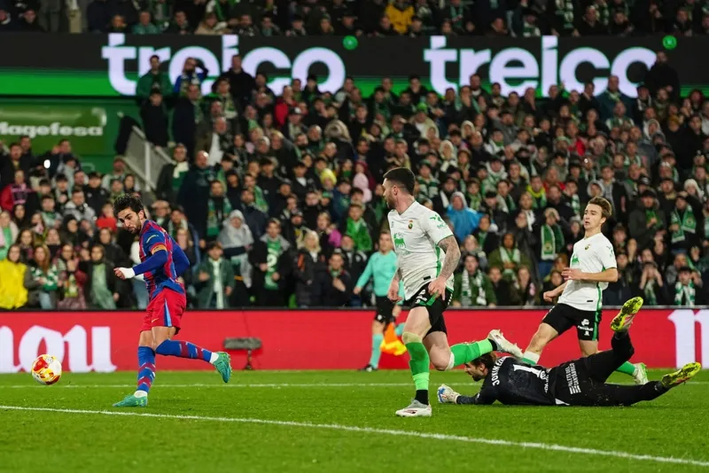 Ferran Torres abrió el marcador | AP