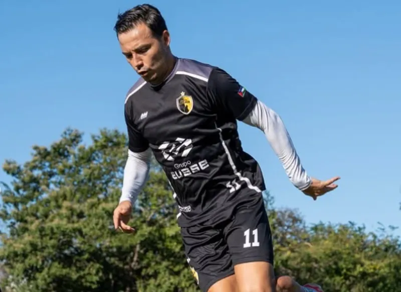 Cubo Torres en un entrenamiento con AD Municipal Liberia