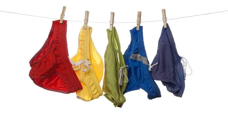 Usar ropa interior de colores busca simbolizar intención positiva para el 2026. / iStock