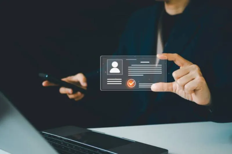 La SEP definirá las fechas y lineamientos para el uso generalizado de la cédula profesional digital. / iStock