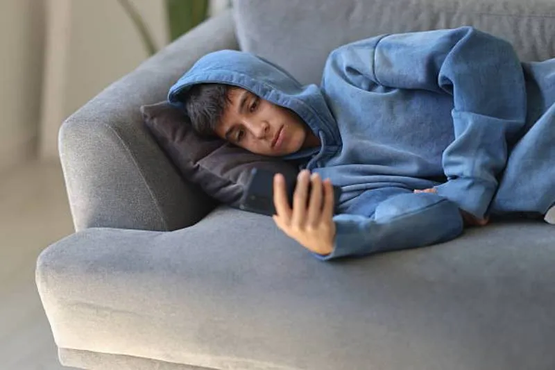 La nueva tendencia de mostrar el sufrimiento en redes sociales. / iStock