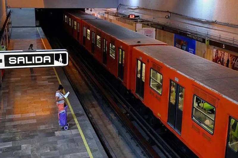 La acción provocó comentarios sobre la higiene y la convivencia en espacios públicos. / iStock