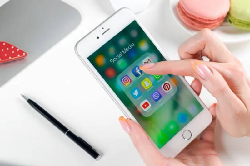 Expertos recomiendan no abrir enlaces desconocidos en Instagram. / iStock