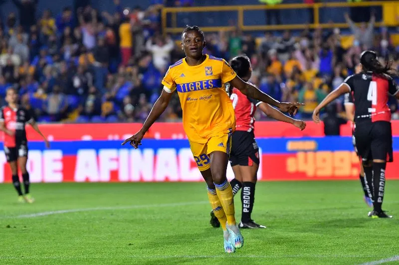 Kanu festeja un gol | IMAGO7