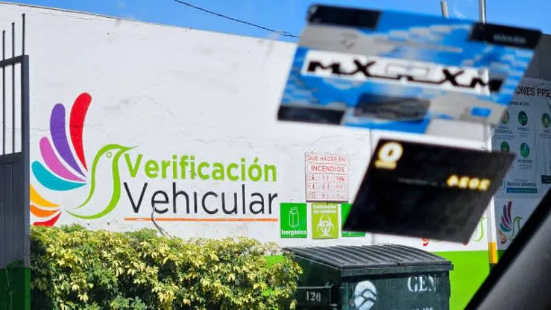 Contar con multas de tránsito te impedirá hacer trámites como la verificación vehicular/Pixabay