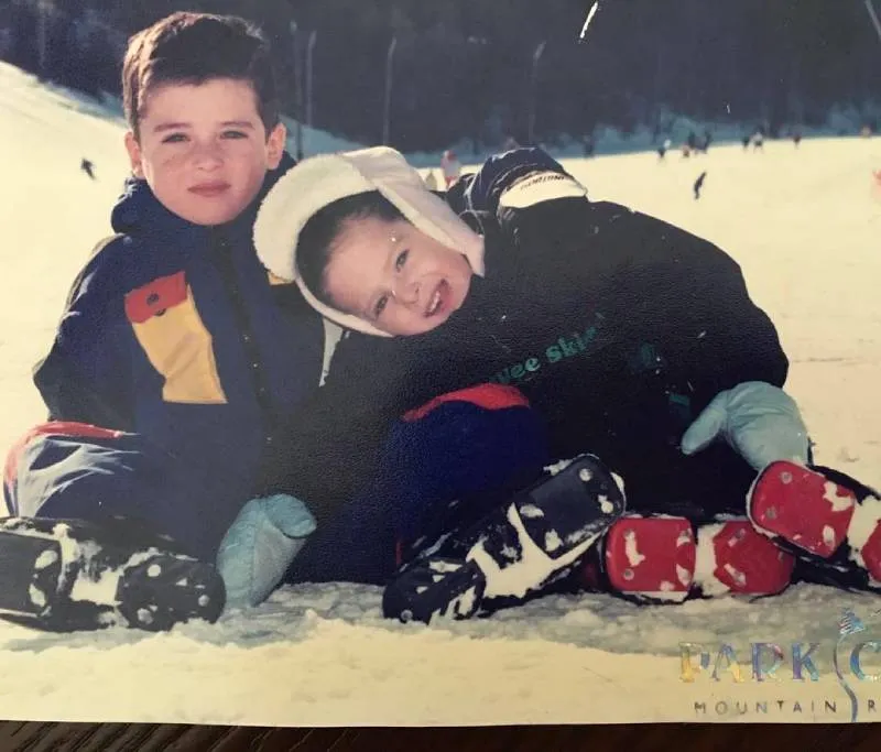 Bernardo Bosch Fernández y Fátima de pequeños. / IG: @fatimaboschfdz