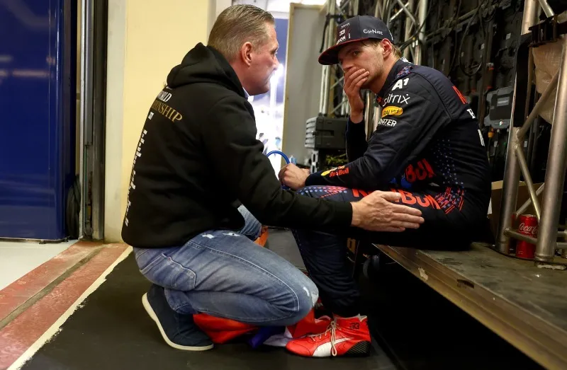 Jos Verstappen se encargó en criar a su hijo como un campeón