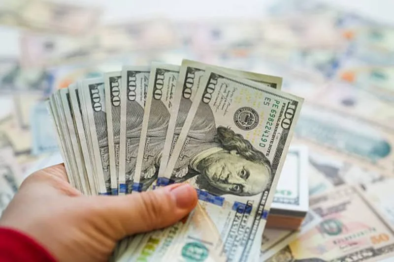 El dólar mantiene una racha negativa en el mercado/Pixabay