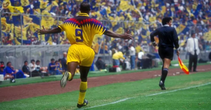 François Omam-Biyik con América i MEXSPORT