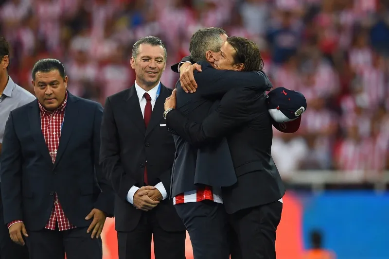 El último título de Chivas llegó de la mano de Jorge Vergara y Matías Almeyda