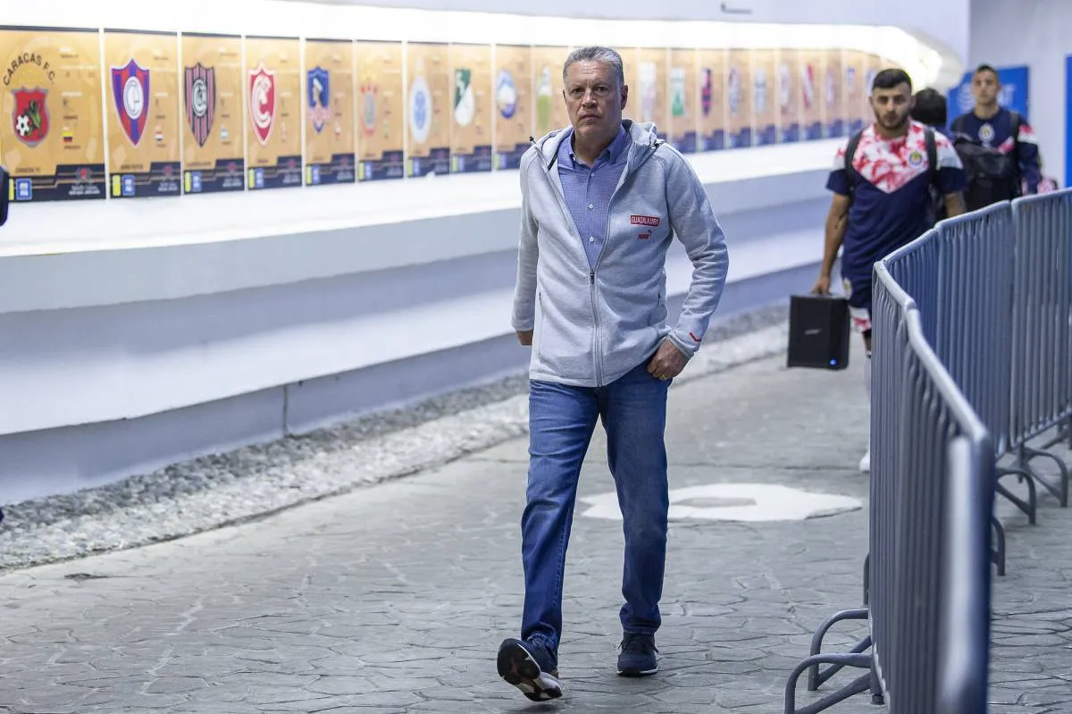 Carga contra Gago | MEXSPORT