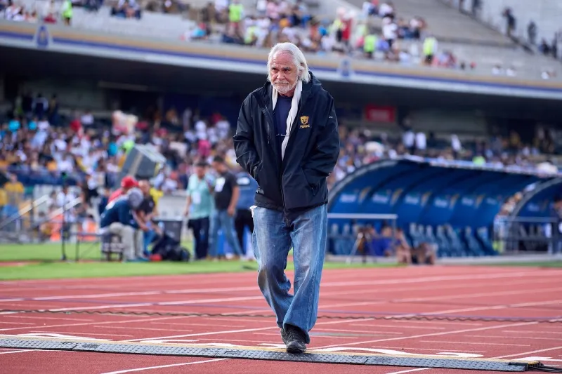 Pumas confirmó la salida de Miguel Mejía Barón este lunes