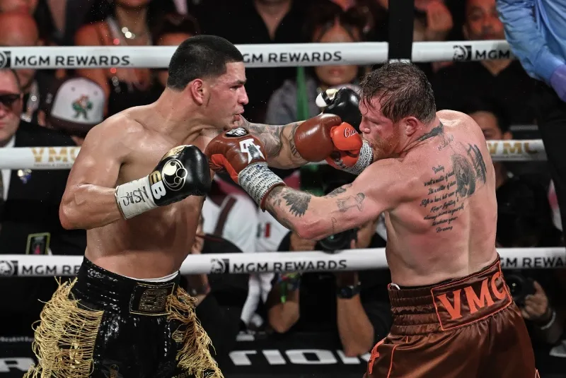 Canelo quedó fuera dle Top 10 por primera vez en años