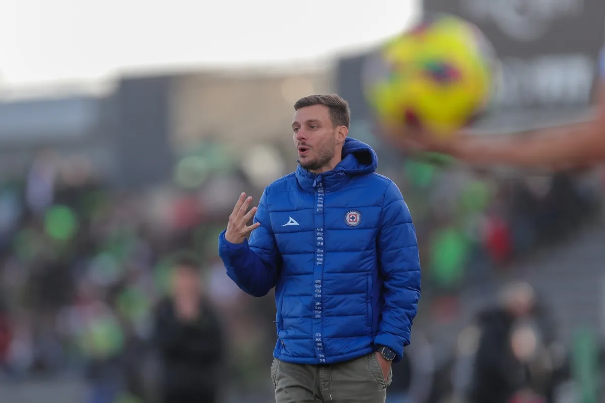 Anselmi llegó y se marchó con polémica