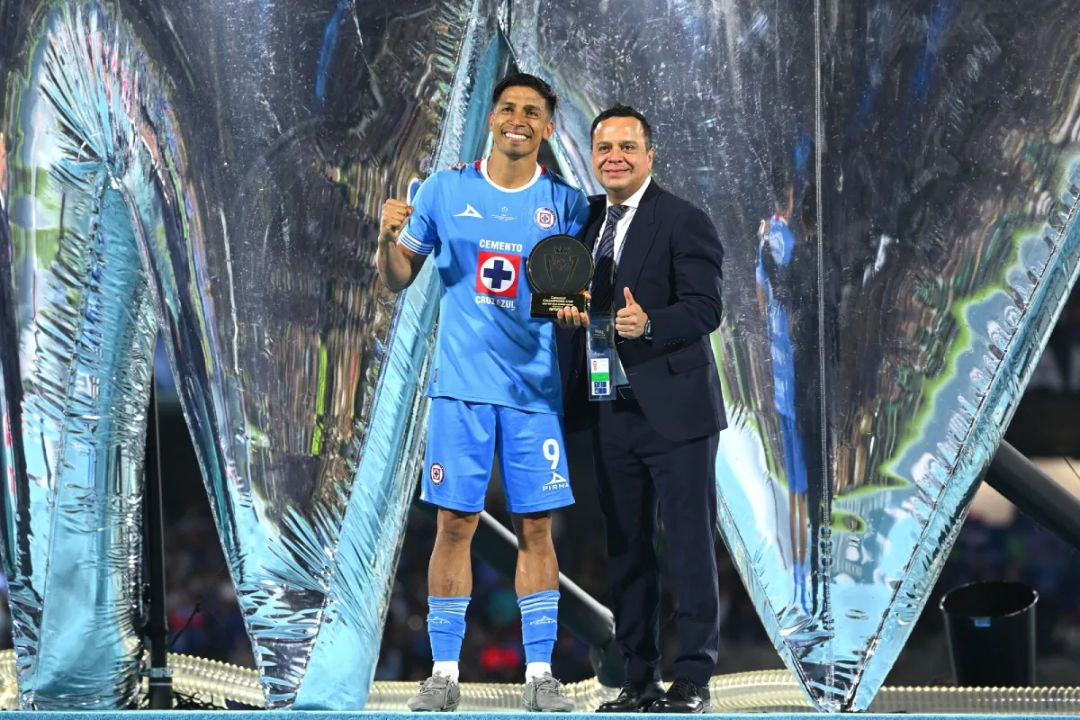 Velázquez explicó la decisión de la directiva