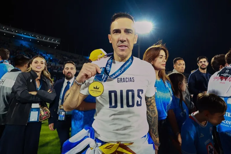 Vicente Sánchez fue campeón de Concacaf con Cruz Azul