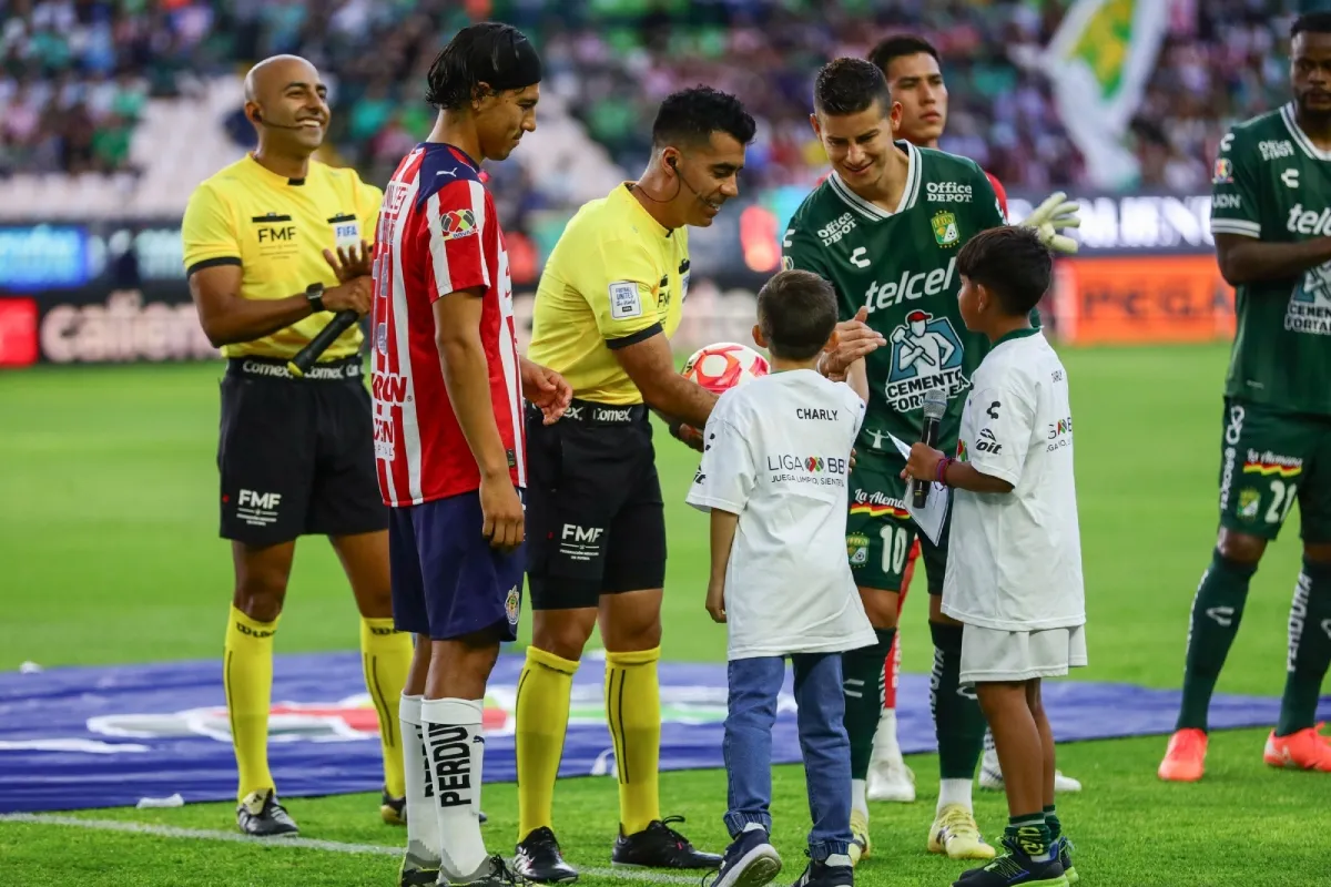 Adonai Escobedo nuevamente fue objeto de polémica