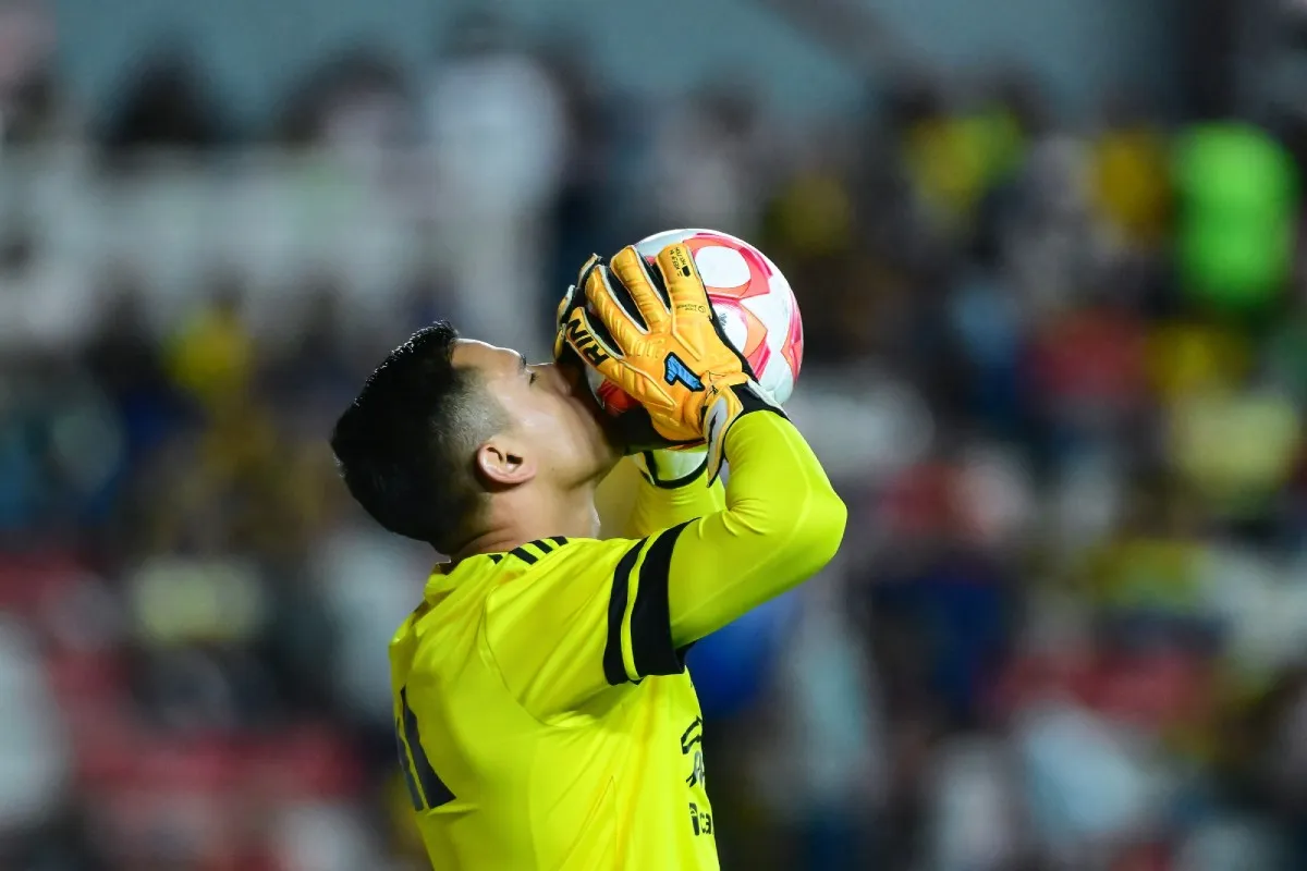 Malagón con América | MEXSPORT