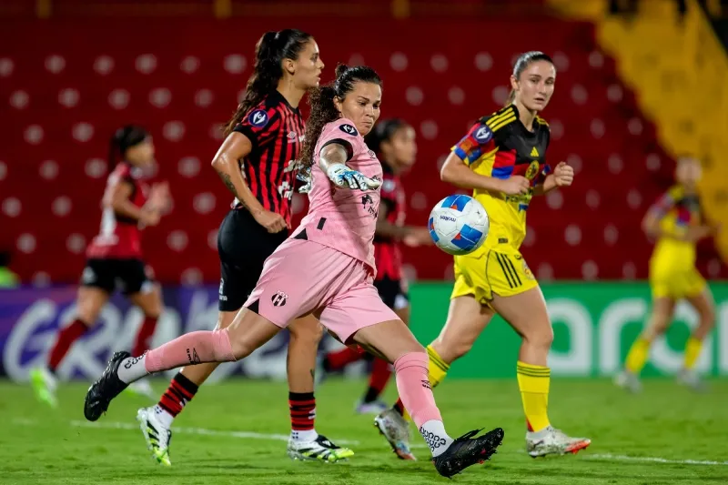 Alajuelense ya sorprendió y empató ante América
