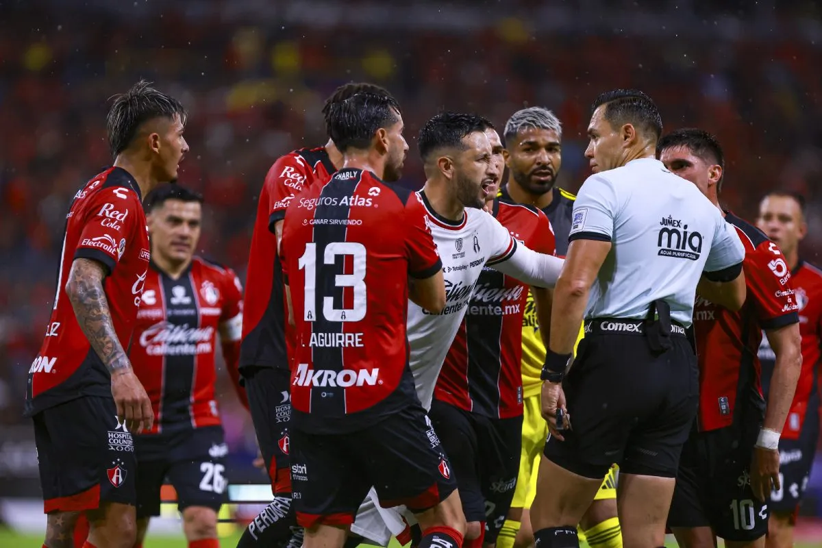 Ortiz fue protagonista en el partido de Atlas ante América