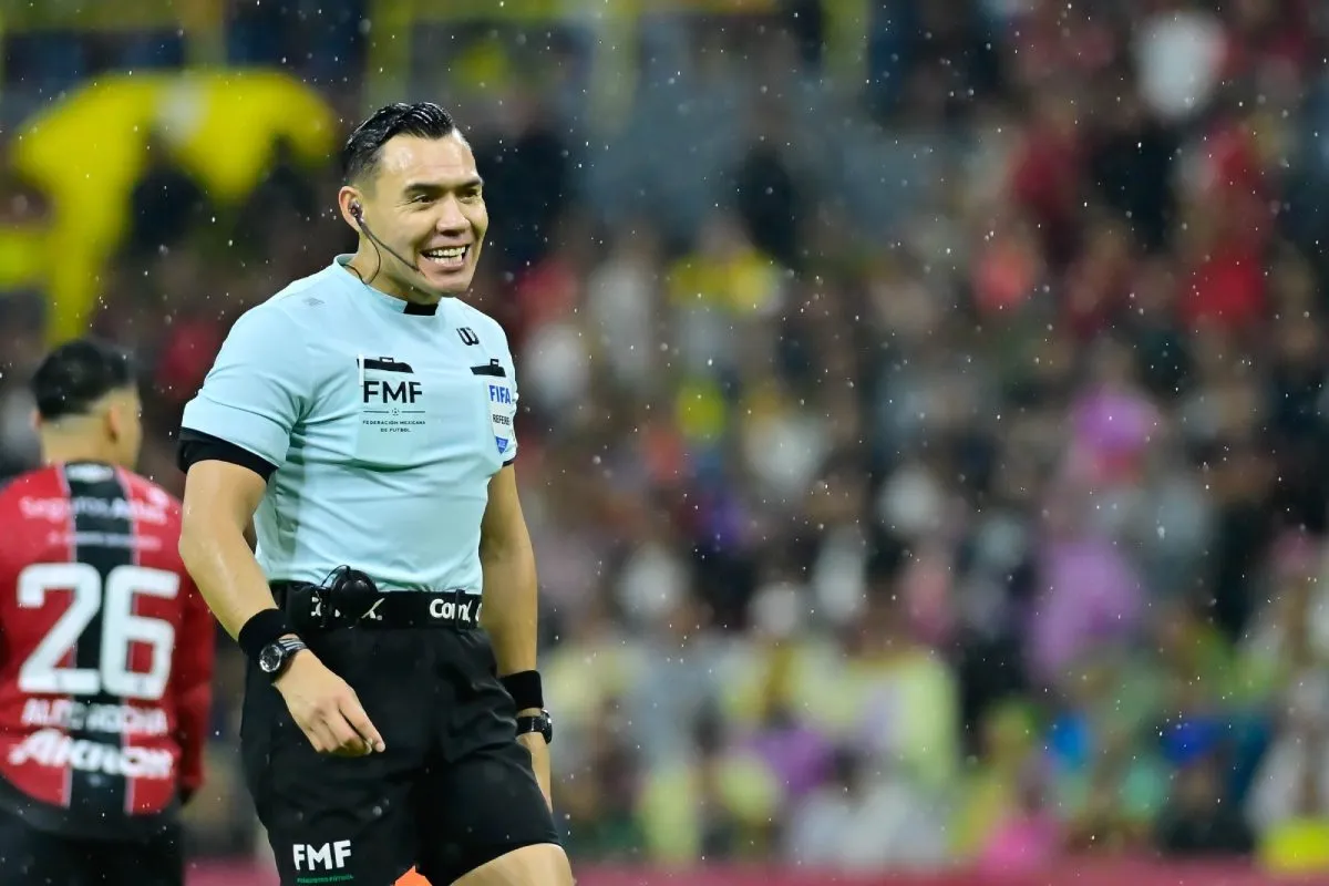 El 'Gato' tuvo una nueva actuación polémica