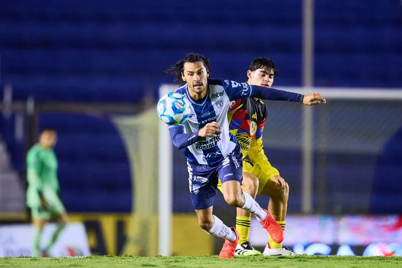 Rayados está interesado en Aceves