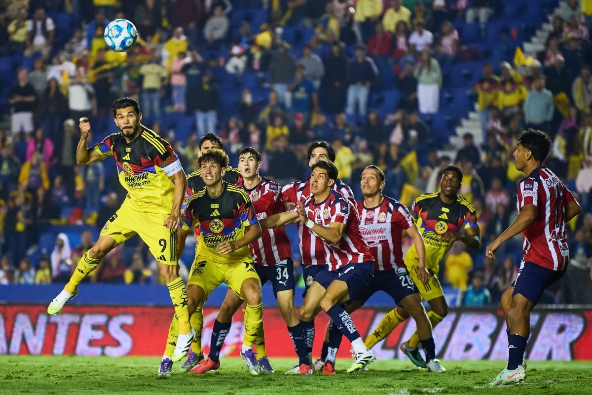 América sufrió una dura derrota ante Chivas