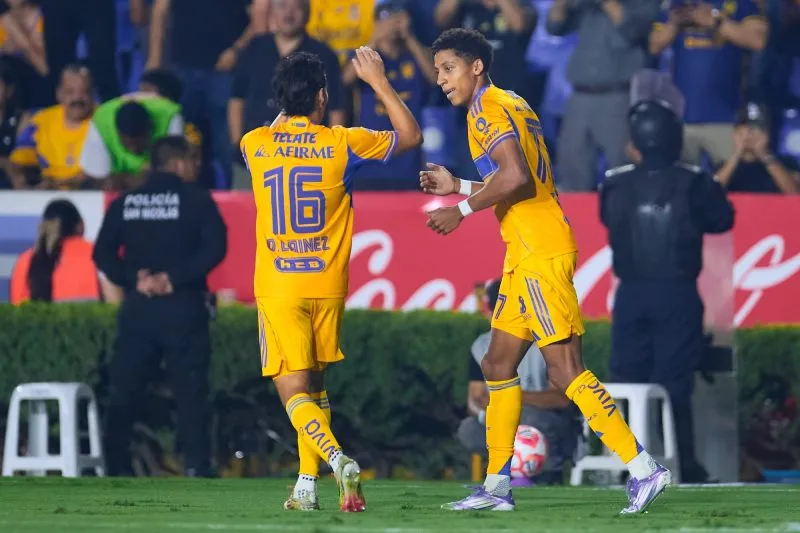 Herrera y Lianez fueron los anotadores