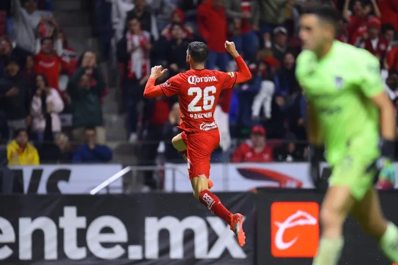 Paulinho en celebración con Toluca