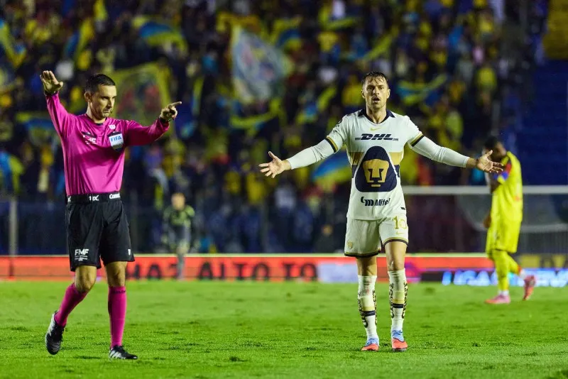 Vive un momento personal complicado