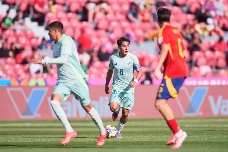 México sufrió contra España