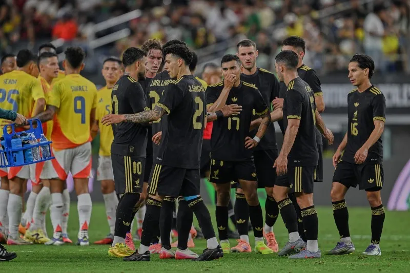 Colombia goleó a México en amistoso