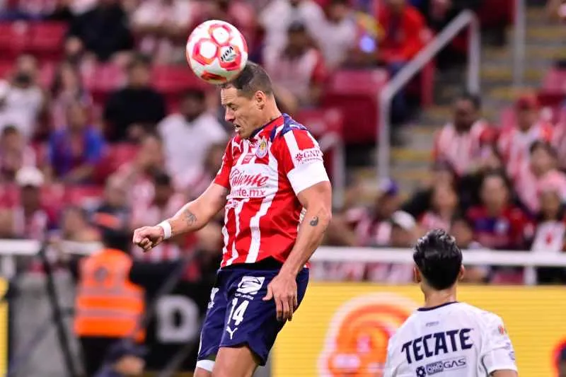 Chicharito remata ante Rayados | MEXSPORT