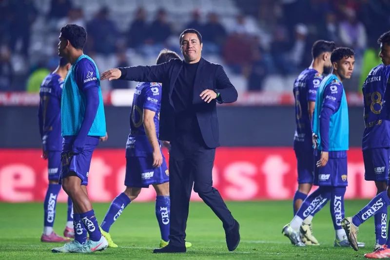 Efraín Juárez no pudo llevar a los Pumas al título