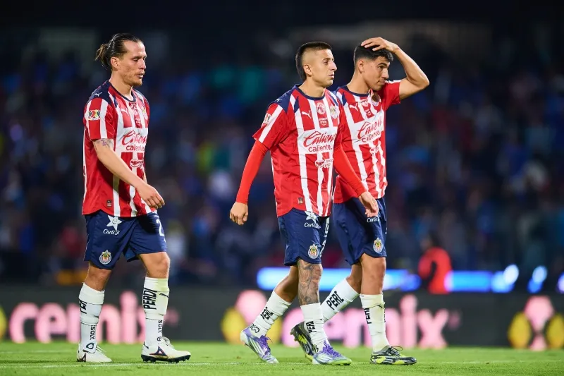 Mientras que el Piojo llegó en intercambio y se queda, el Guti se marcha tras un gran gaso