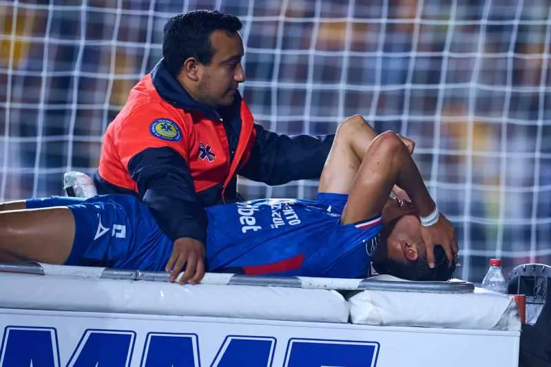 Chiquete llora tras su lesión | MEXSPORT