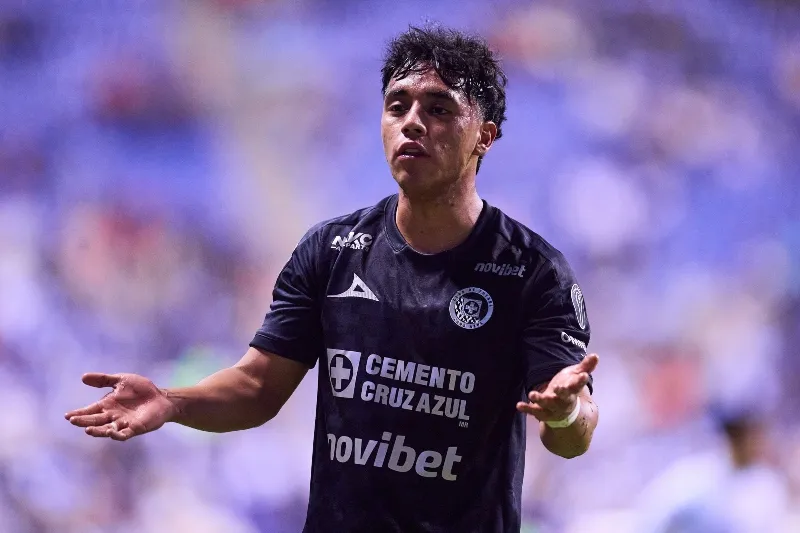 Amaury Morales, canterano de Cruz Azul