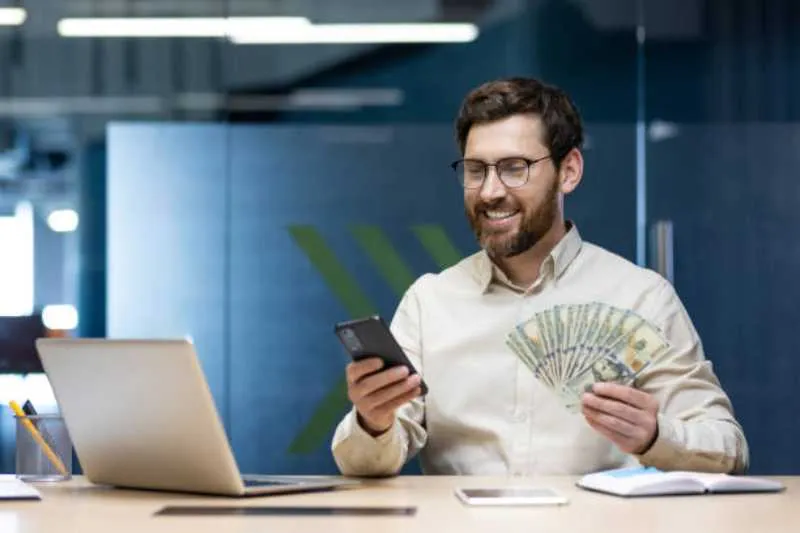 Toma en cuenta la diferencia de cotización del dólar en los distintos bancos/Pixabay