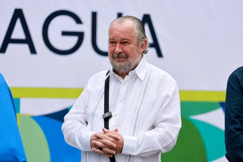 Fernández Garza fue una figura relevante en la política de Nuevo León / FB: Mauricio Fernández Garza