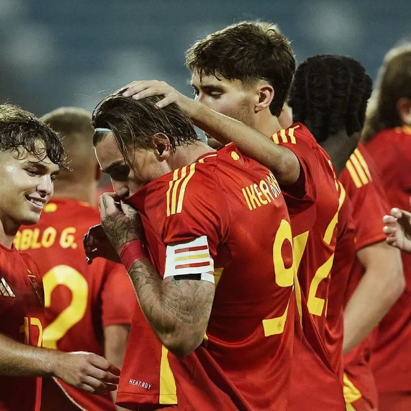 Iker Bravo es una figura a seguir con España