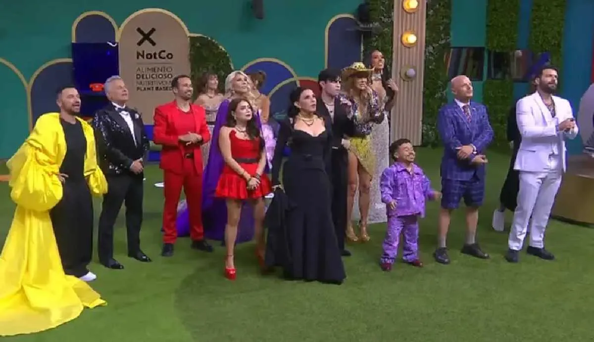 Abelito destaca entre sus compañeros no sólo por su estatura, también por su forma de ser/ViX