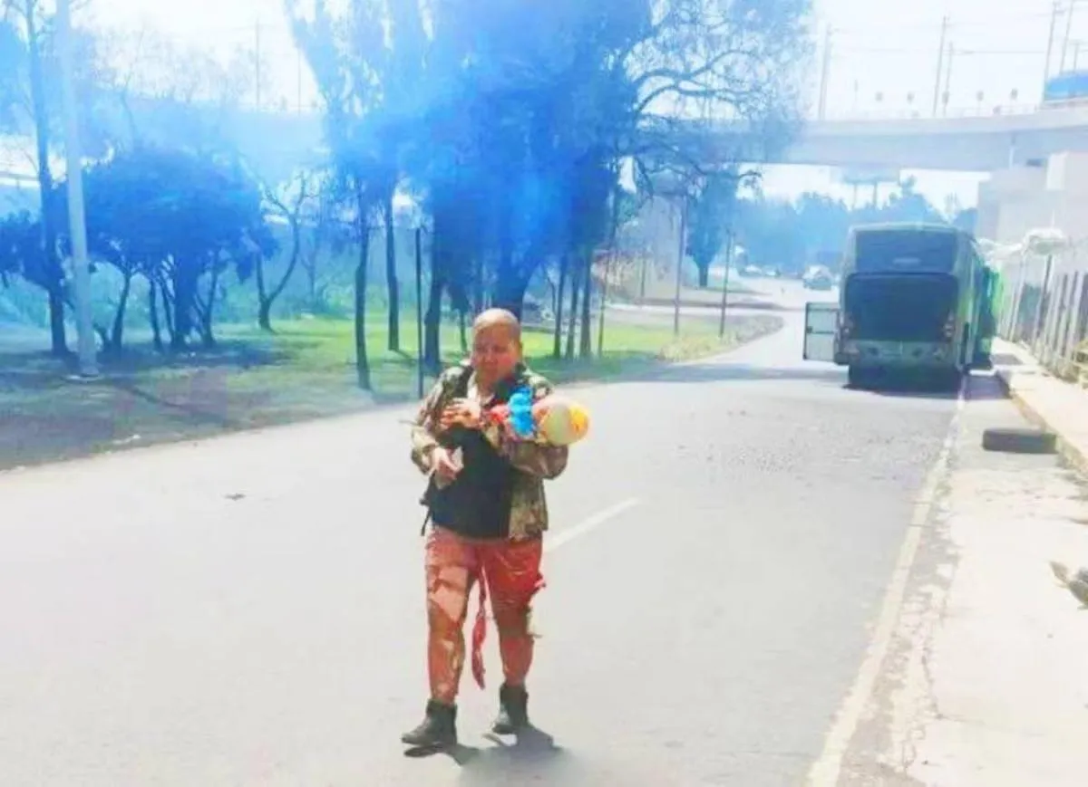 Doña Alicia Matías se dio a conocer por salvar a su nieta en la explosión de la pipa/Redes sociales