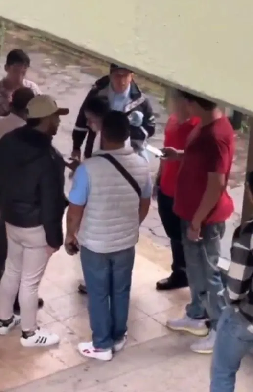 De las palabras pasaron a los golpes, pero sin que nadie saliera herido de gravedad / Redes Sociales