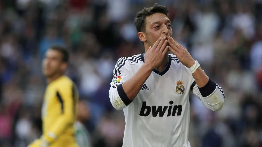 Özil vistió el 10 del Real Madrid | AP