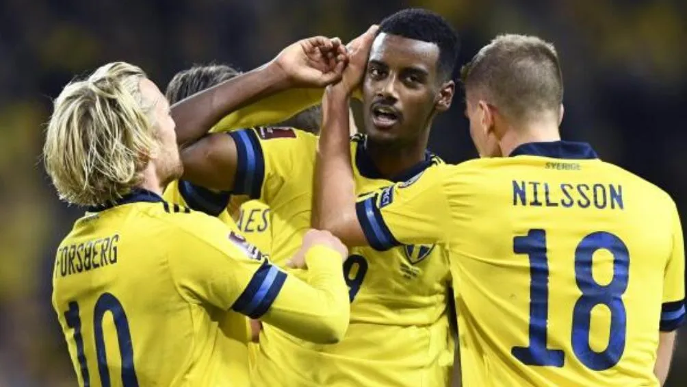 El sueco podría salir de la Premier League | AP