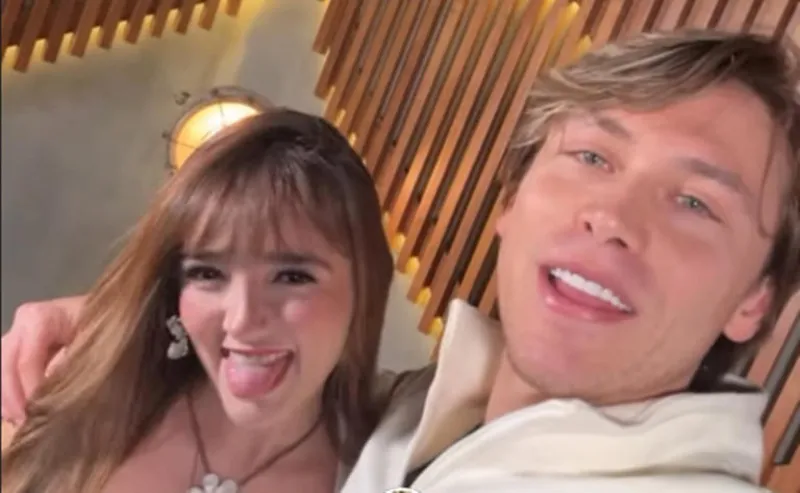 Parece que su amistad se está convirtiendo en algo más / Redes Sociales