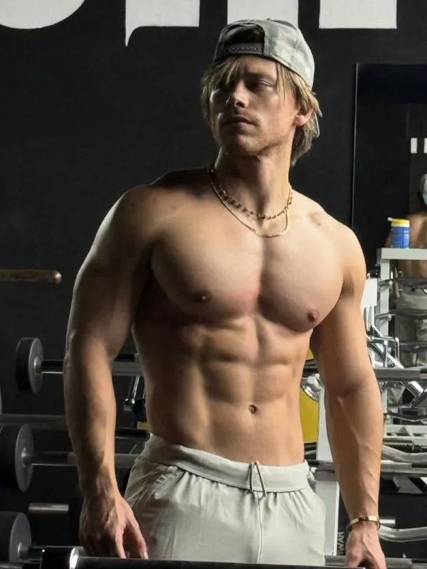 El programa del influencer pasaría las 24 horas del día / IG: @aldotdenigris