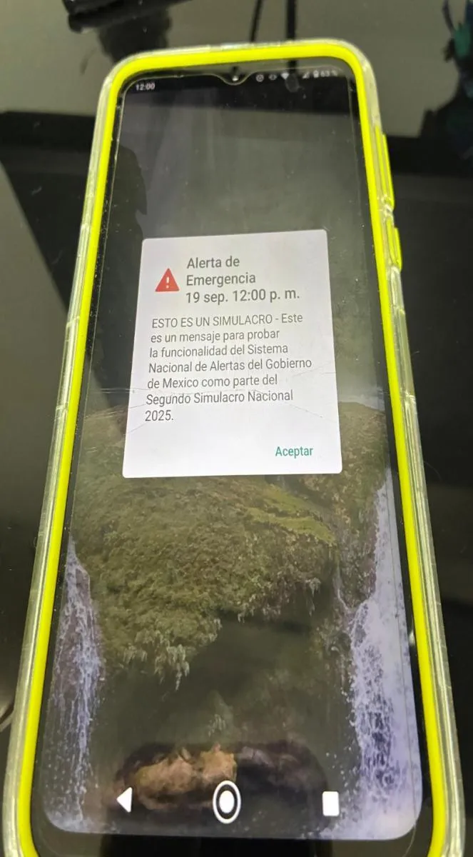 Algunos celulares no recibieron este mensaje y el sonido de alerta / Redes Sociales